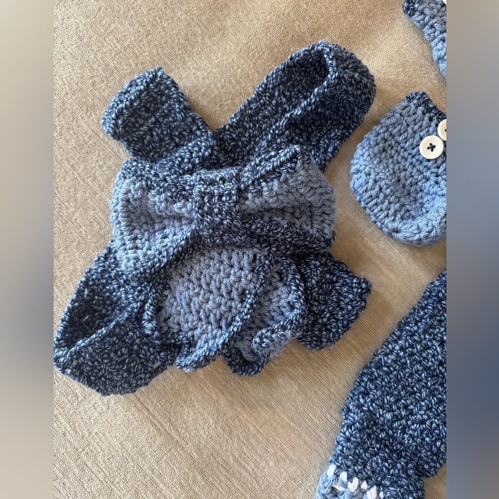 Handmade Crochet Baby Boy Outfit Set Navy Blue & Gray Sweater Hat Booties 0–3 - Picture 5 of 10